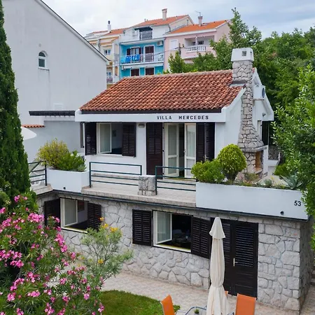 Villa Mercedes *