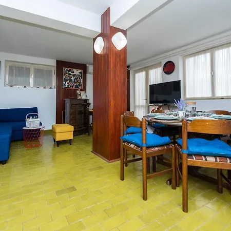 Villa Mercedes